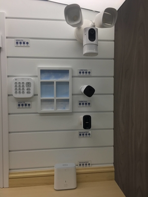 Detachable Electronic Product Display Stands 3mx2.2mx50cm Multiple Materials