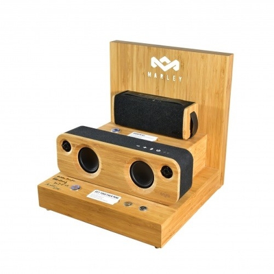 Favre Bamboo Wooden Shop Display Stands Multipurpose For Bluetooth Speaker